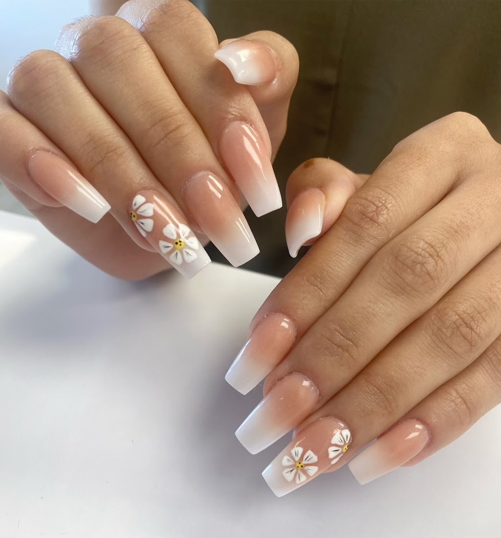 Beauty & Fresh Nail Salon | 590 Old Country Rd, Westbury, NY 11590 | Phone: (516) 214-5394