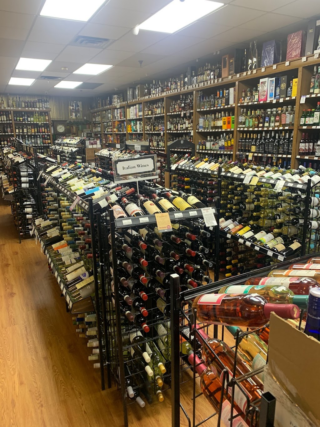 Four J Wine & Liquor Inc | 875 Saw Mill River Rd, Ardsley, NY 10502 | Phone: (914) 693-7802