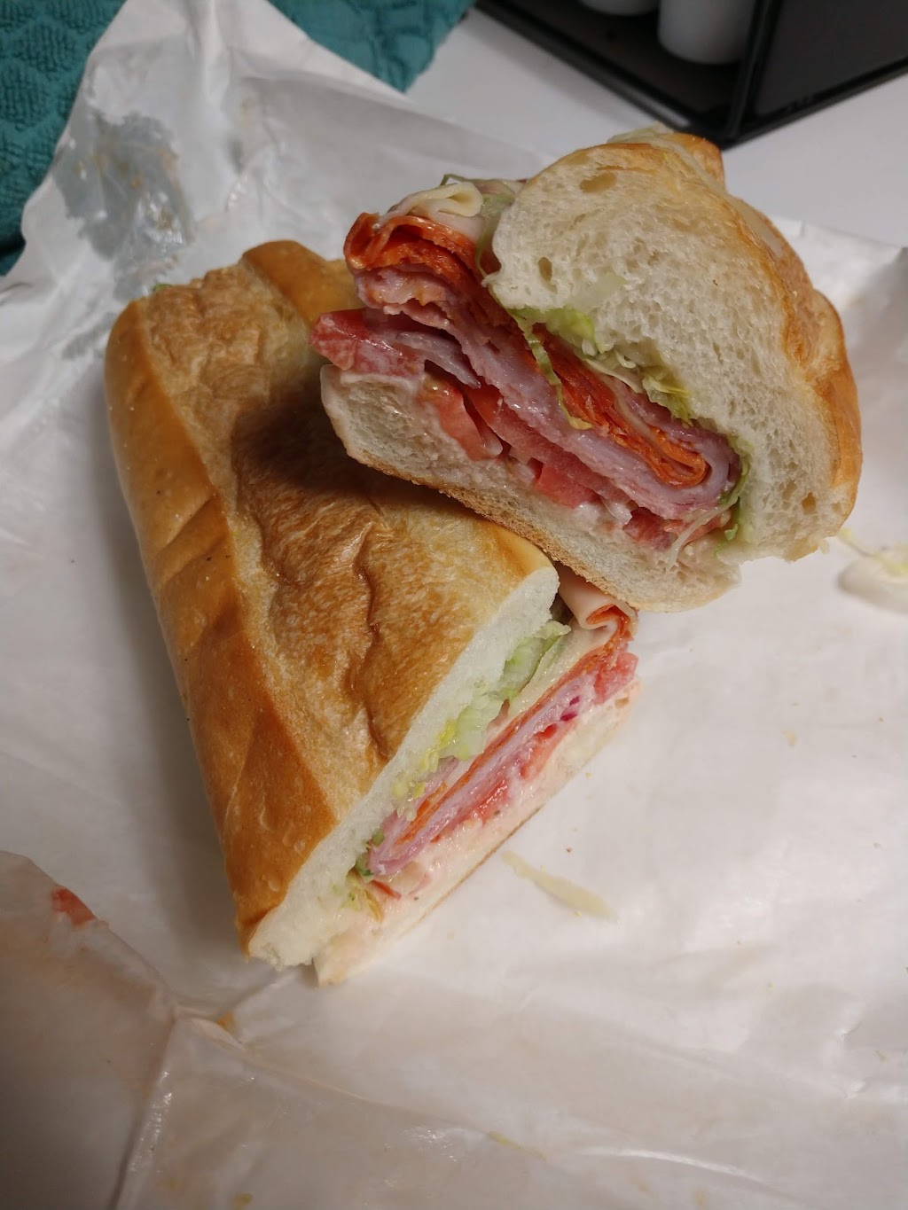 Village Delicatessen | 280 Westbury Ave, Carle Place, NY 11514 | Phone: (516) 333-4311