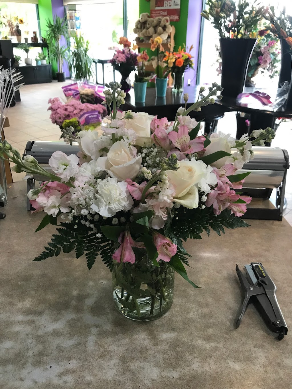 1800 Flowers Huntington Station | 37 W Jericho Turnpike, Huntington Station, NY 11746 | Phone: (631) 424-6400