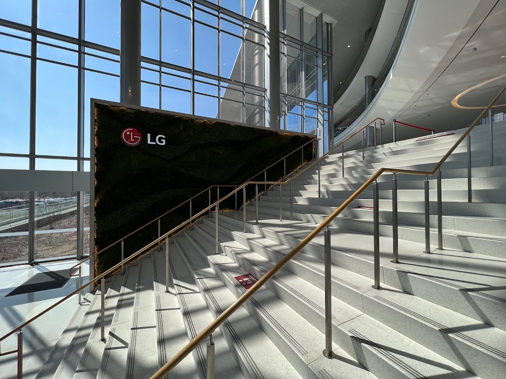 LG Electronics USA | 111 Sylvan Ave, Englewood Cliffs, NJ 07632 | Phone: (201) 816-2000