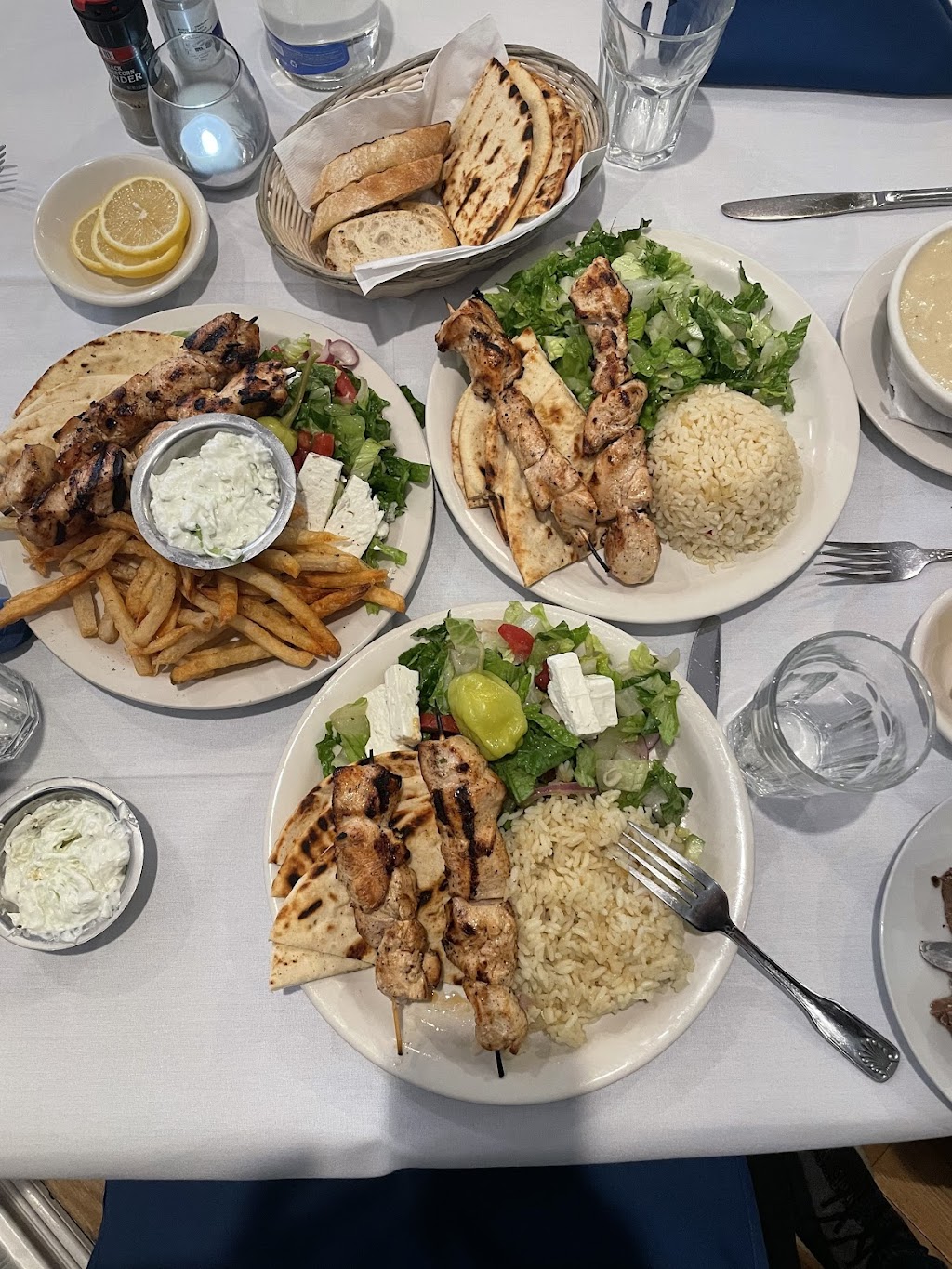 Nisiotis Taverna | 365 Queen Anne Rd, Teaneck, NJ 07666 | Phone: (201) 287-1007