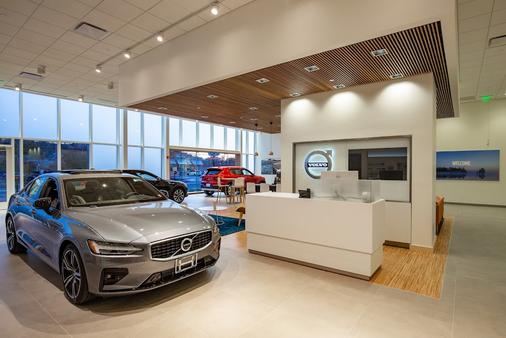 Volvo Cars White Plains | 262 E Main St, Elmsford, NY 10523 | Phone: (914) 347-1910