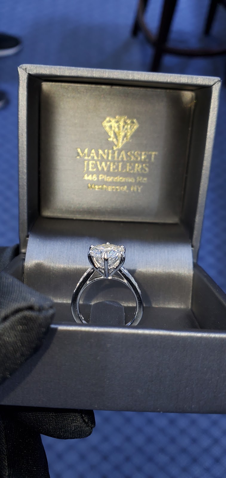 Manhasset Jewelers | 446 Plandome Rd #1943, Manhasset, NY 11030 | Phone: (516) 869-9542