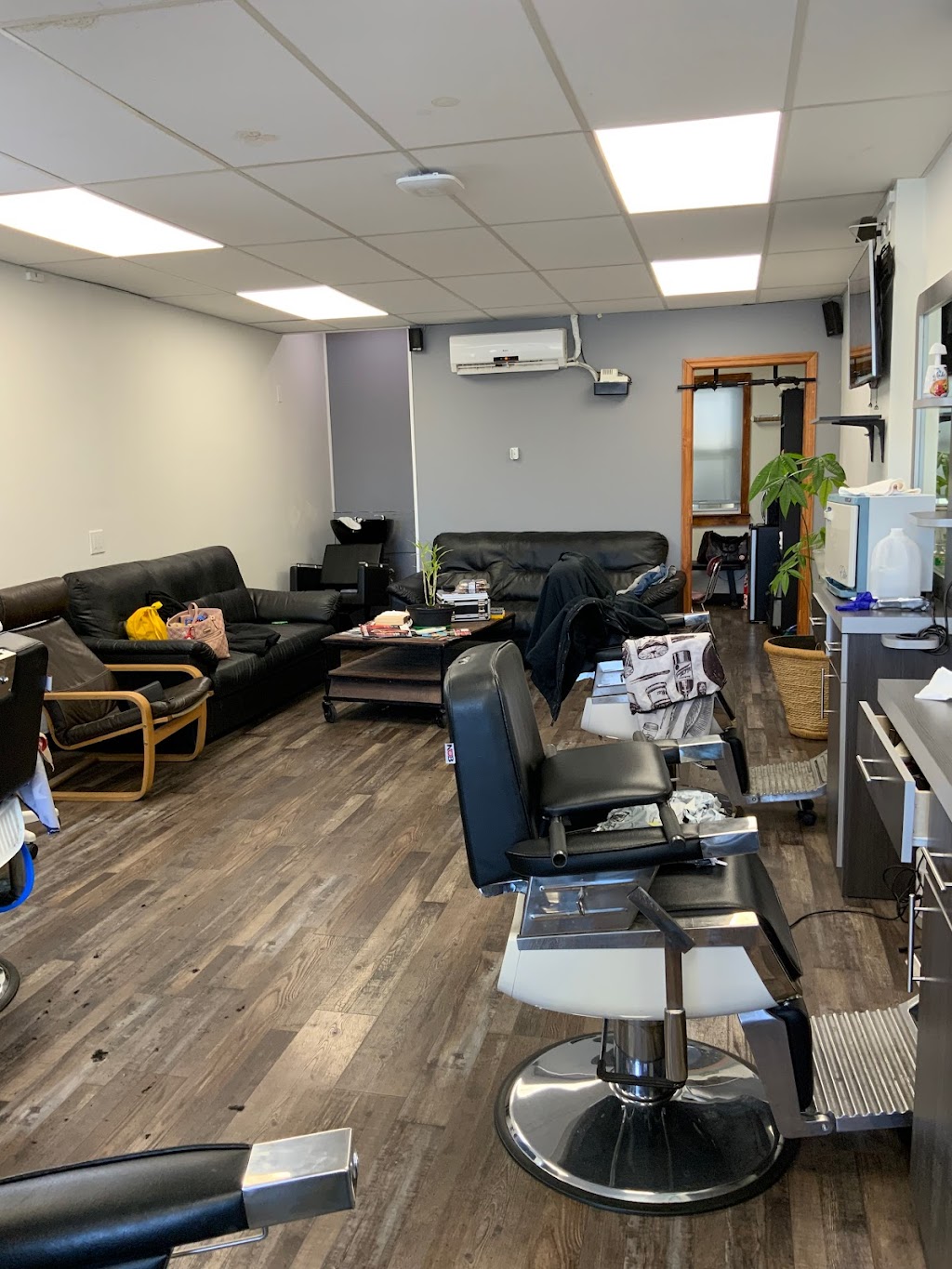 GM BARBER SHOP | 40 Hillside Avenue, Williston Park, NY 11596 | Phone: (516) 385-8600