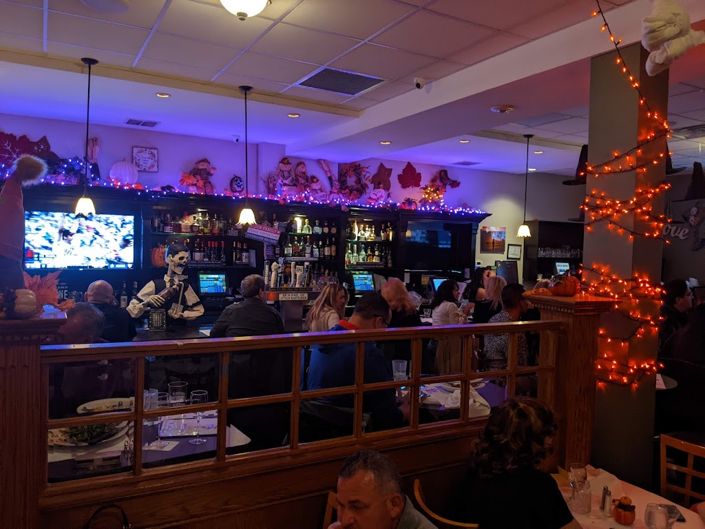 The Wild Rose Bar & Grill | 1660 New Hwy, Farmingdale, NY 11735 | Phone: (631) 465-0886