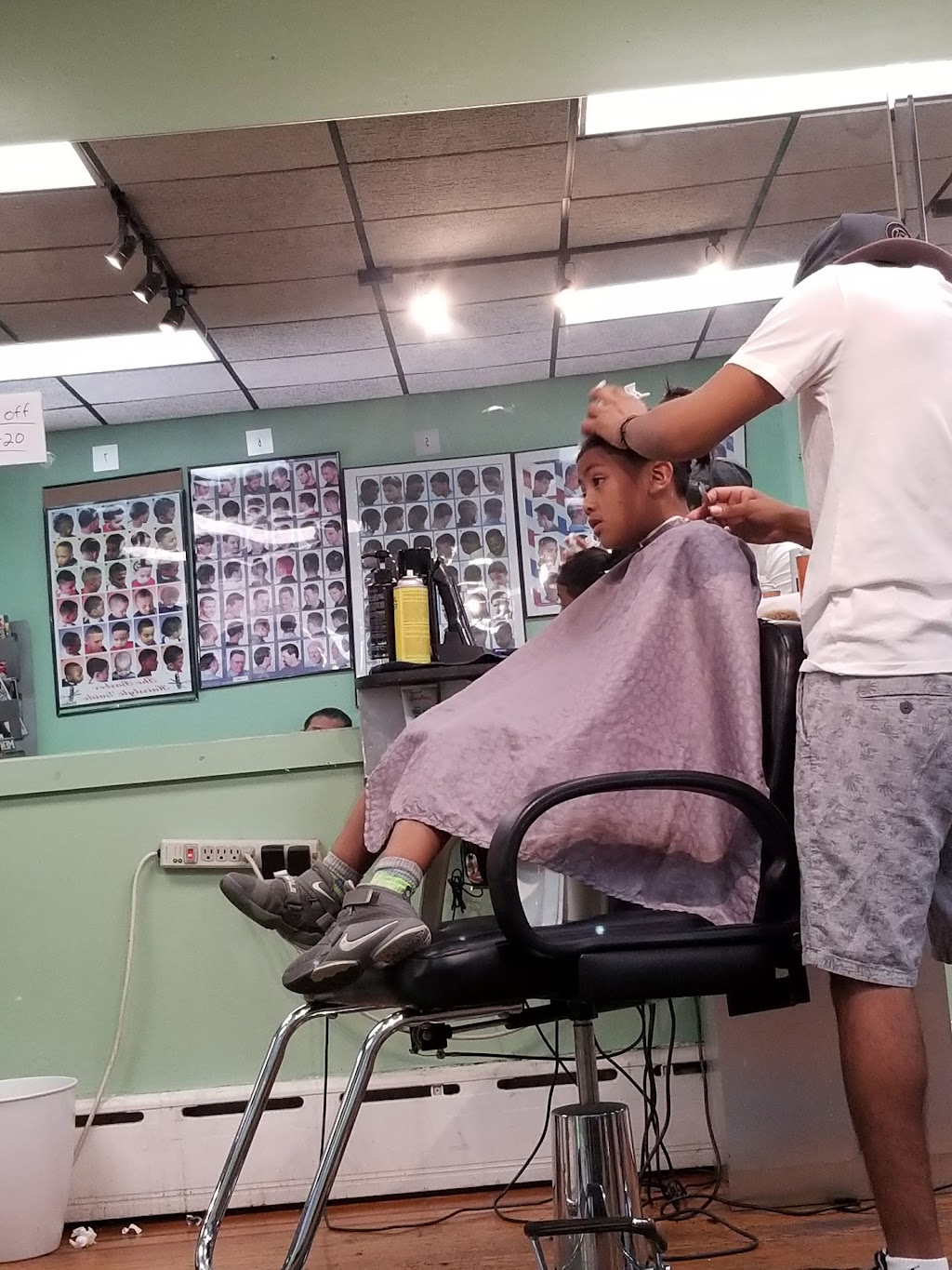 Eduardo Barber Shop | 57 Park Hill Ave, Yonkers, NY 10701 | Phone: (914) 476-5347