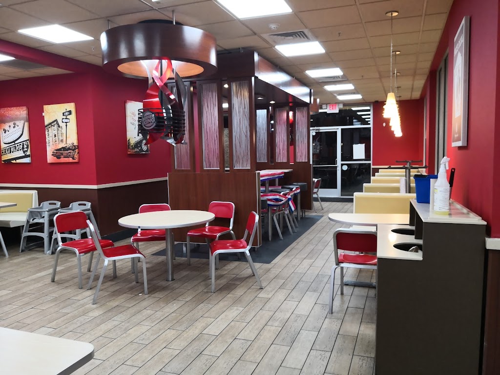 Burger King | 265 E Main St, Elmsford, NY 10523 | Phone: (914) 592-9388