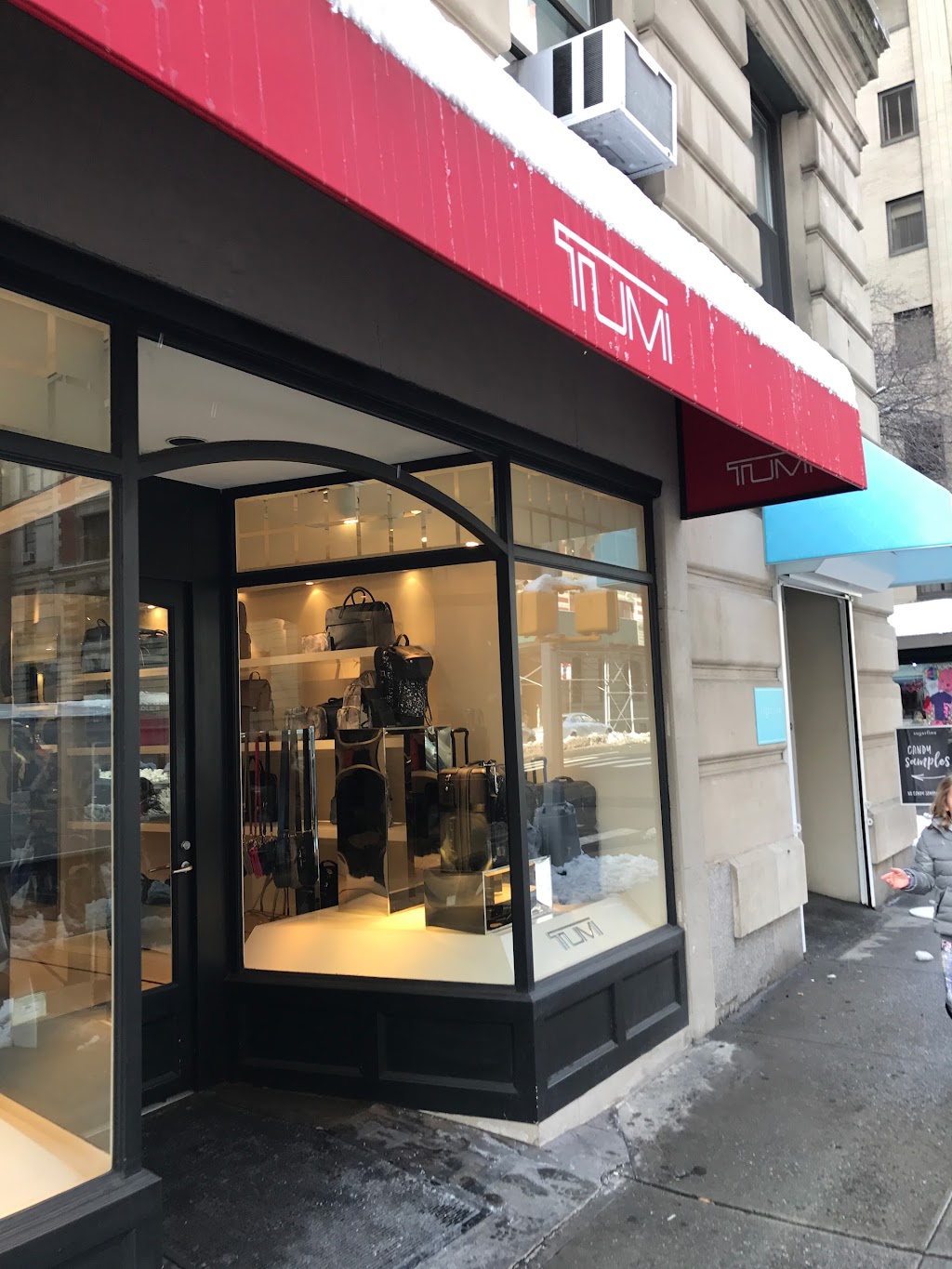 TUMI Store - Upper Madison | 1100 Madison Ave, New York, NY 10028 | Phone: (212) 288-8802