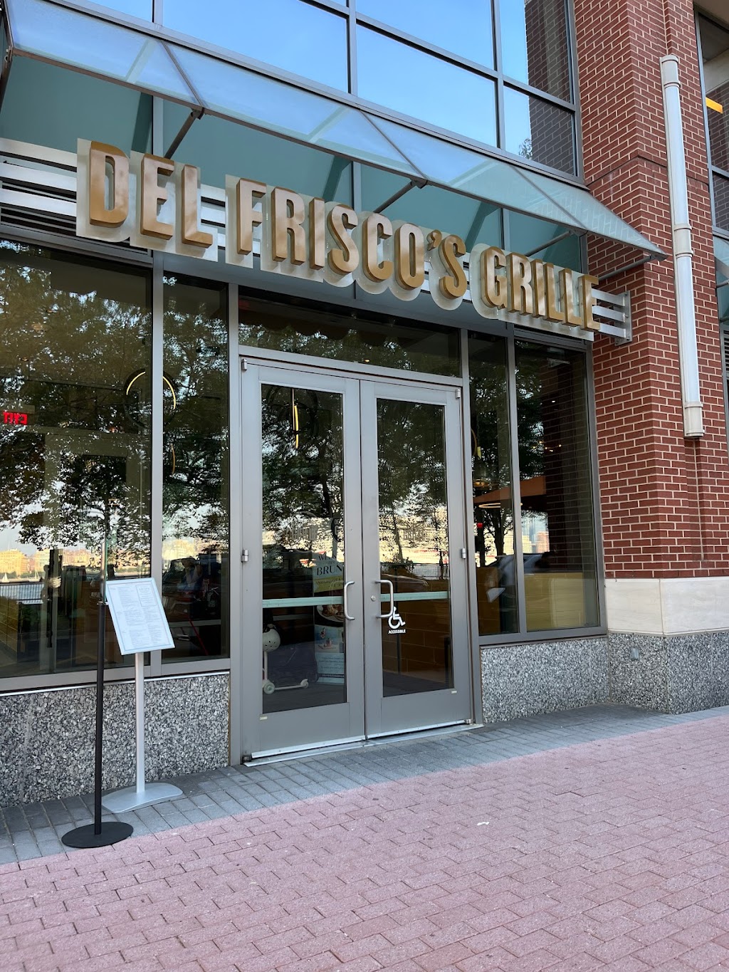 Del Friscos Grille | 221 River St, Hoboken, NJ 07030 | Phone: (201) 653-0195