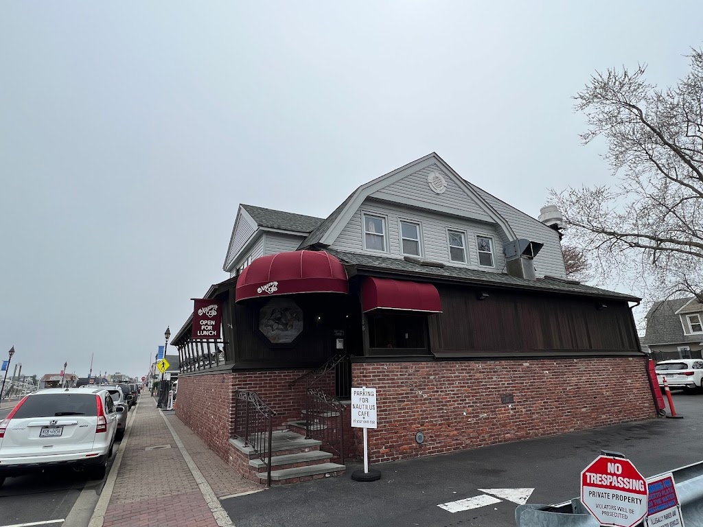 Nautilus Cafe | 46 Woodcleft Ave, Freeport, NY 11520 | Phone: (516) 379-2566