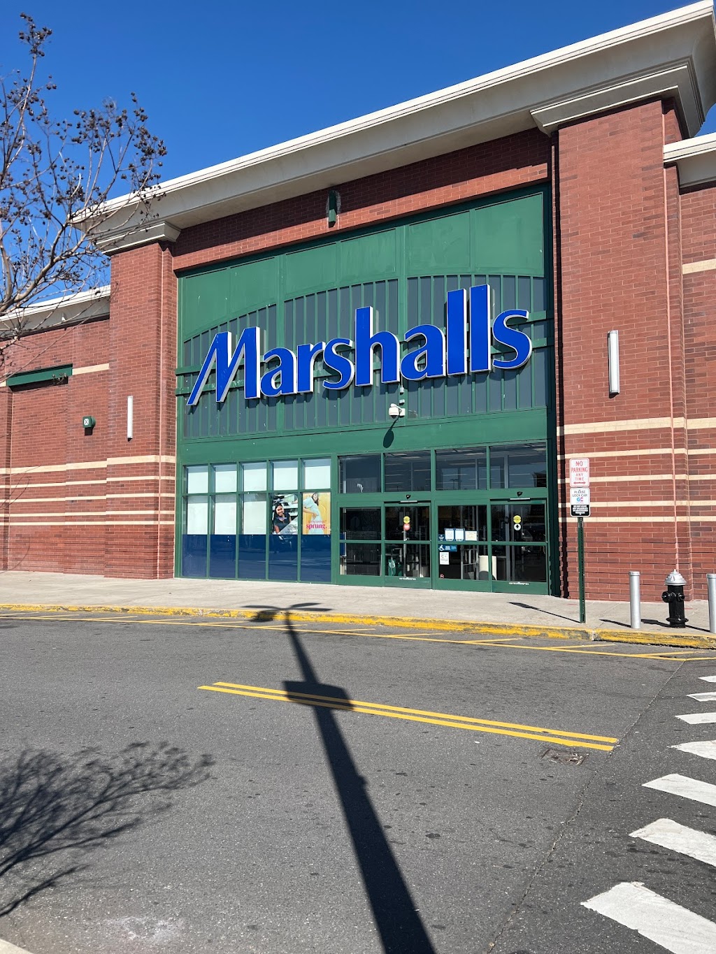 Marshalls | 351 Gateway Dr, Brooklyn, NY 11236 | Phone: (718) 235-8142