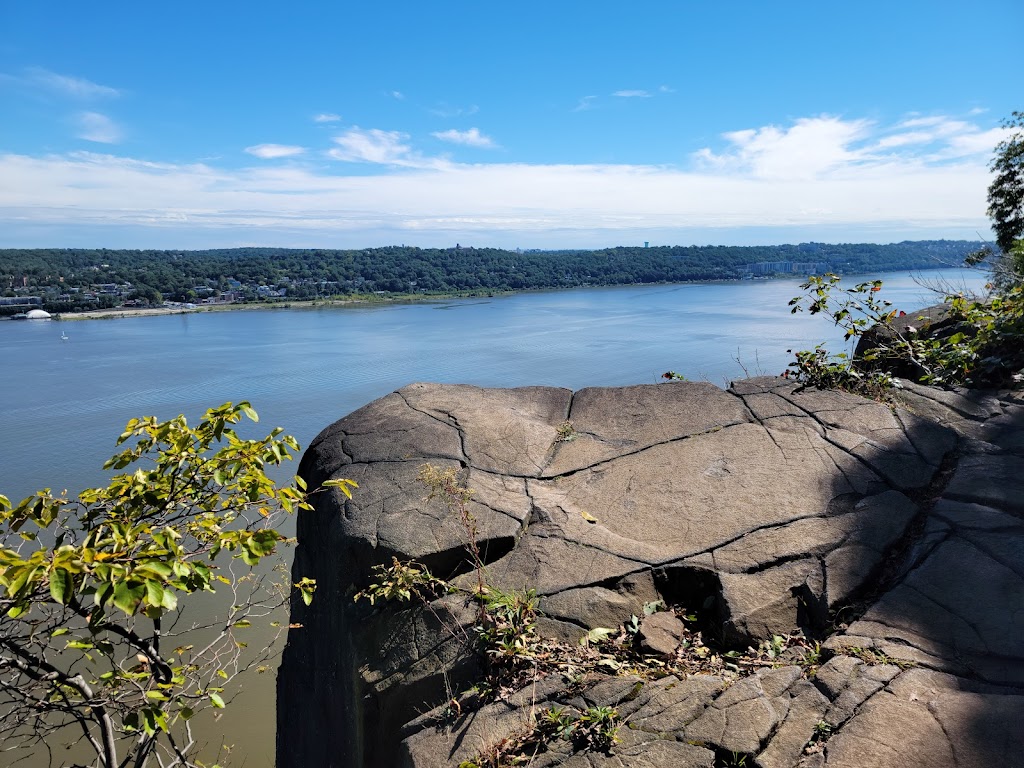 State Line Lookout, Palisades Interstate Park Commission | State Line Lookout, Closter, NJ 07624 | Phone: (201) 750-0465