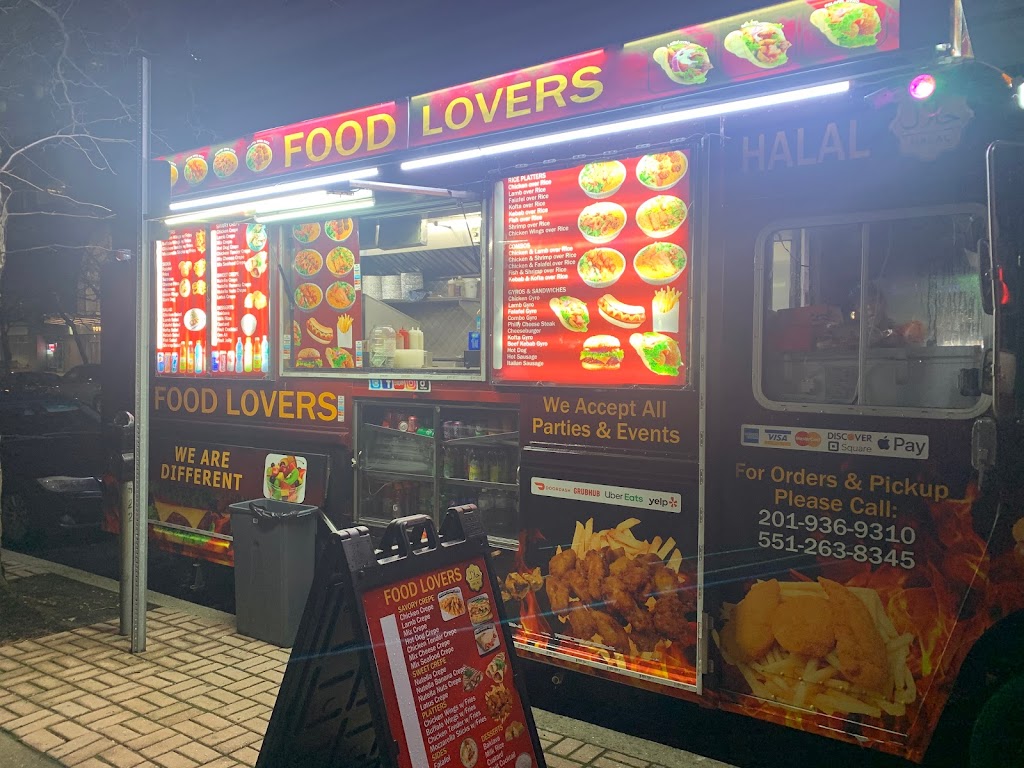 The Halal Food Lovers - Chicken & Gyro Food Truck | 35 River Dr S, Jersey City, NJ 07310 | Phone: (201) 936-9310