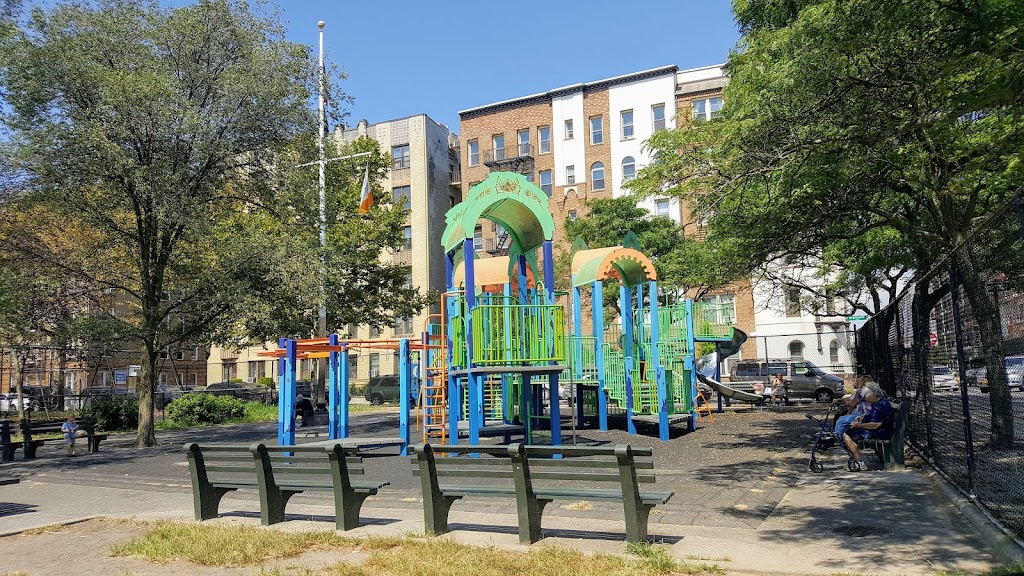 Brighton Beach Playground | Brighton 2nd St. &, Brightwater Ct, Brooklyn, NY 11235 | Phone: (212) 639-9675