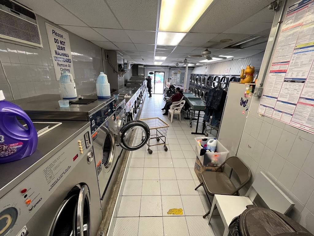 Doris Laundromat | 3074 21st St, Astoria, NY 11102 | Phone: (718) 683-6224