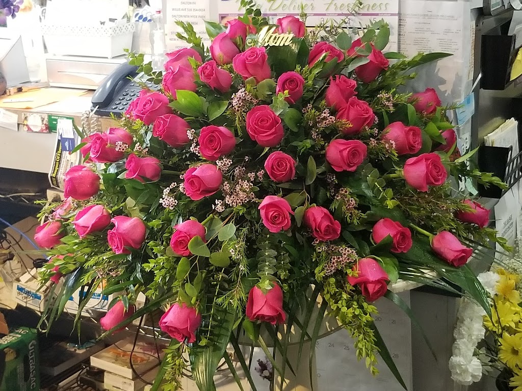 The Village Flower Shoppe by Lina | 14 Hillside Avenue, Williston Park, NY 11596 | Phone: (516) 747-0454