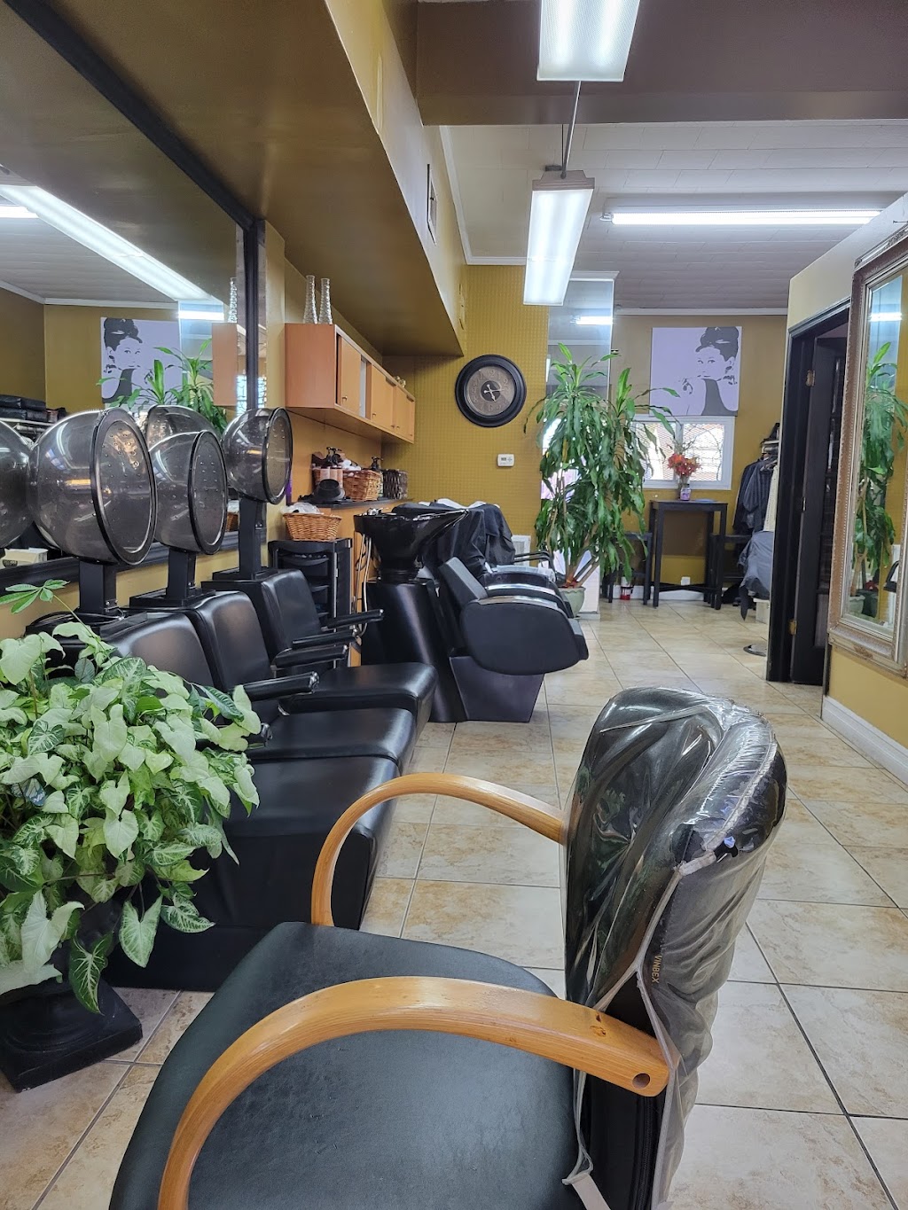 Le Look Hair Salon | 354 Atlantic Ave, Freeport, NY 11520 | Phone: (516) 867-3576