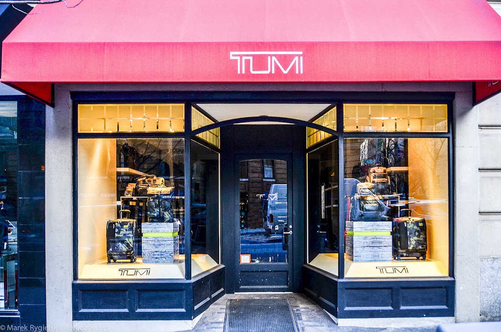 TUMI Store - Upper Madison | 1100 Madison Ave, New York, NY 10028 | Phone: (212) 288-8802