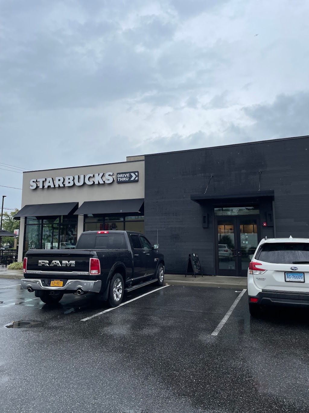 Starbucks | 677 Farmingdale Rd, West Babylon, NY 11704 | Phone: (516) 732-2091