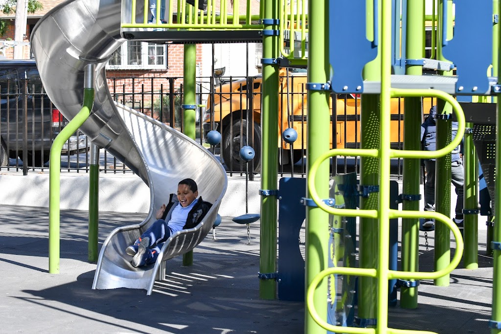 Norelli-Hargreaves Playground | 103-50 142nd St, Queens, NY 11435 | Phone: (212) 639-9675