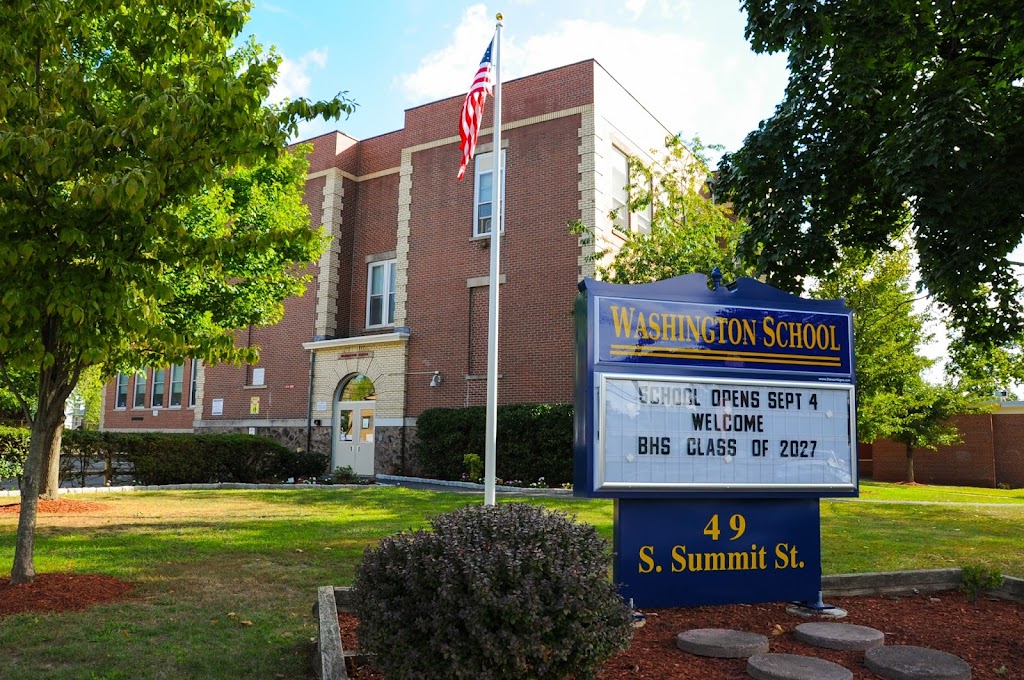 Washington Elementary School | 49 S Summit St, Bergenfield, NJ 07621 | Phone: (201) 385-8771