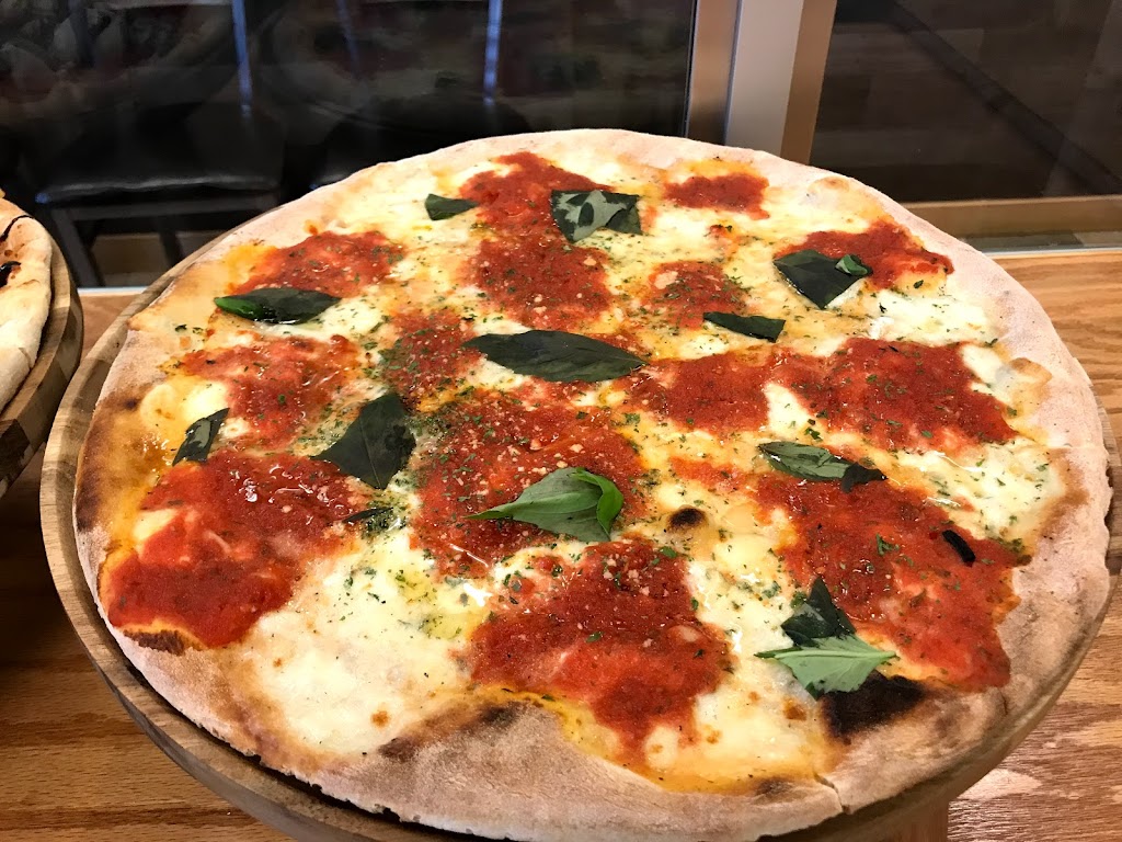 Acqua e Farina Pizzeria | 43 Berry Hill Rd, Syosset, NY 11791 | Phone: (516) 802-2272