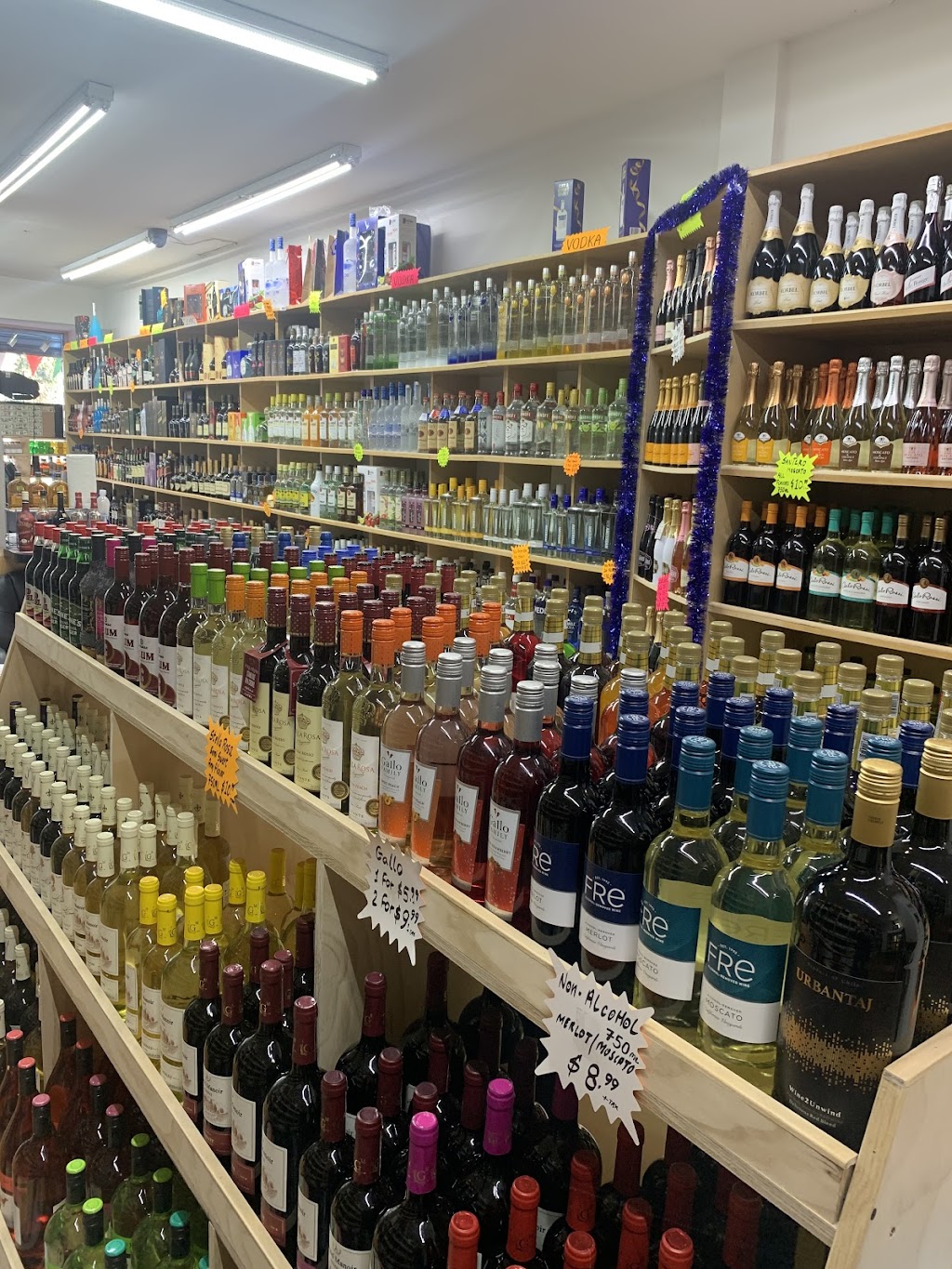 kaj wine and liquor | 107-44 Van Wyck Expy, Jamaica, NY 11419 | Phone: (718) 480-1122