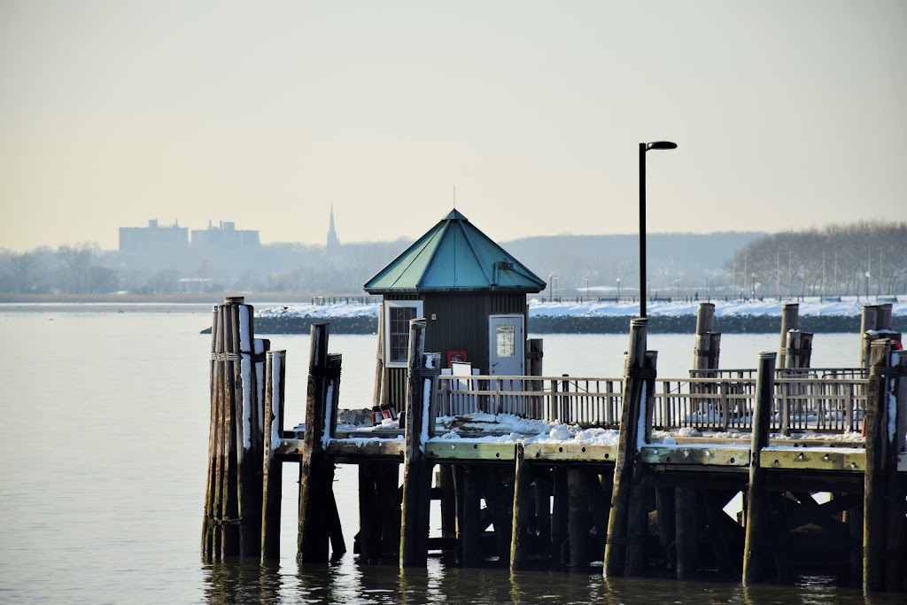 Liberty Island Ferry | 1 Audrey Zapp Dr, Jersey City, NJ 07305 | Phone: (201) 604-2800