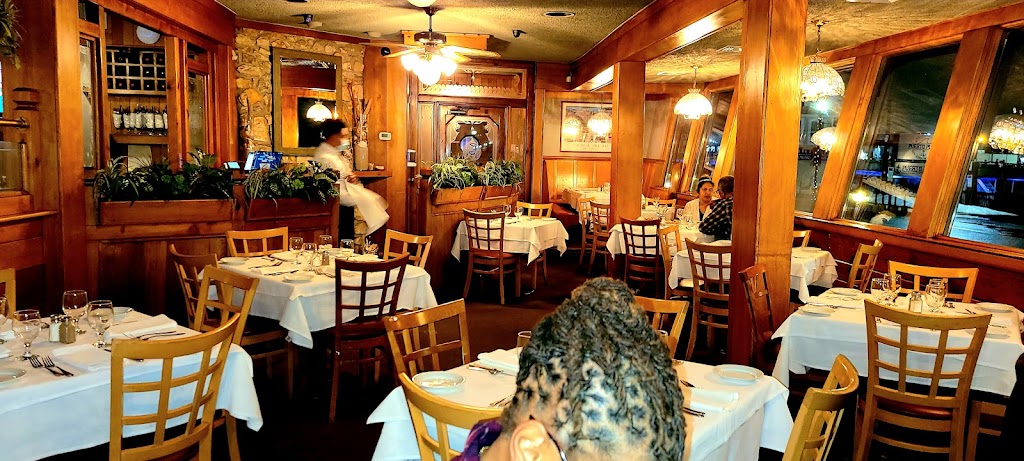 Nautilus Cafe | 46 Woodcleft Ave, Freeport, NY 11520 | Phone: (516) 379-2566