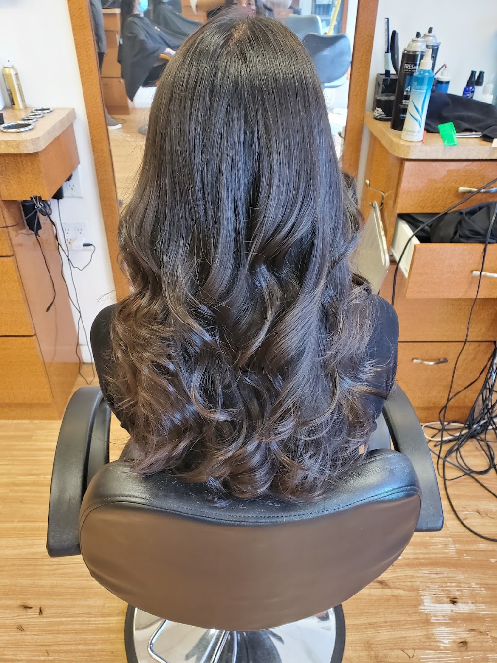 Great Hands Hair Salon | 231 Robbins Ln Unit 3, Syosset, NY 11791 | Phone: (516) 931-0445