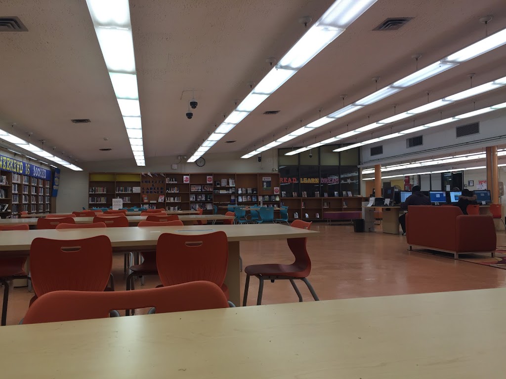 Soundview Library | 660 Soundview Ave, Bronx, NY 10473 | Phone: (718) 589-0880