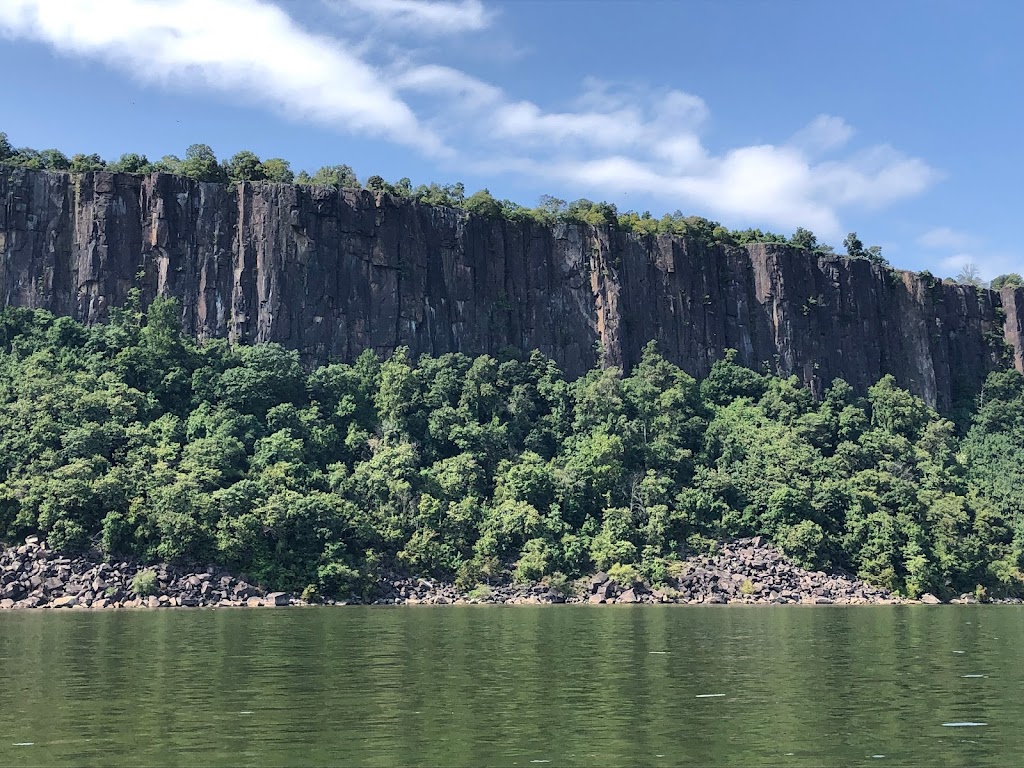 Hudson Cat Sailing Charters | Alpine Boat Basin, Alpine, NJ 07620 | Phone: (201) 492-5299