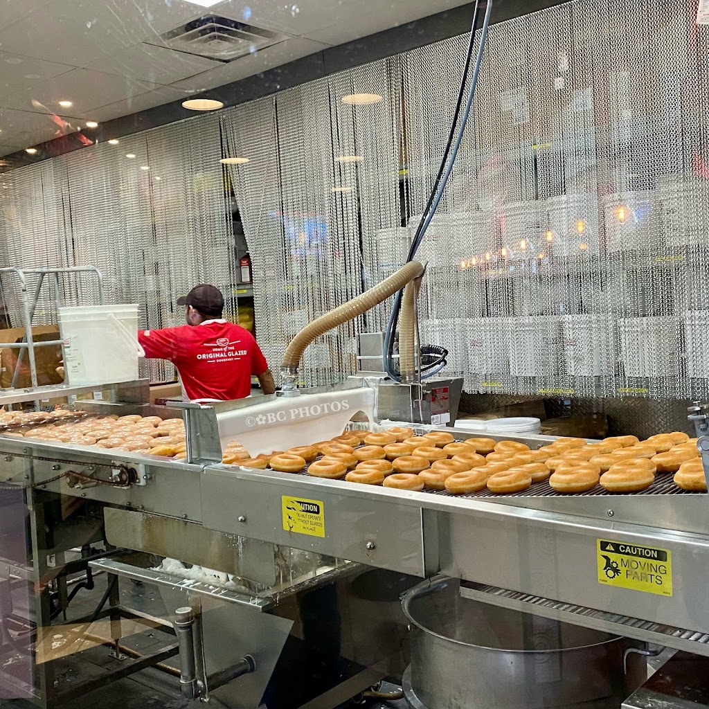 Krispy Kreme | International Financial Center, 95 Columbus Dr, Jersey City, NJ 07302 | Phone: (201) 360-2005