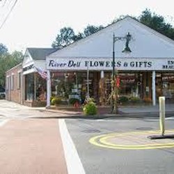 River Dell Flowers & Gifts | 241 Kinderkamack Rd, Oradell, NJ 07649 | Phone: (201) 262-8118