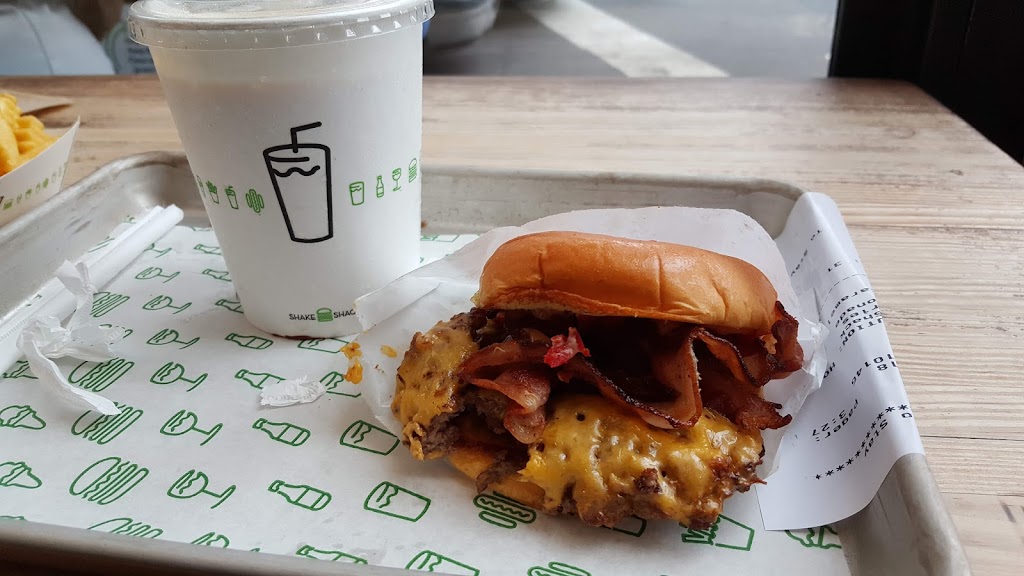 Shake Shack | Terminal 4 Departures, Queens, NY 11430 | Phone: (718) 751-4760