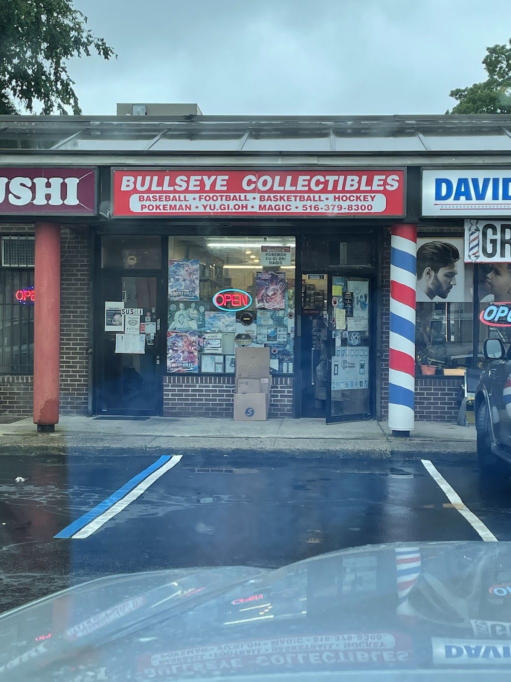 Bullseye Collectibles | 1824 Merrick Rd, Merrick, NY 11566 | Phone: (516) 379-8300