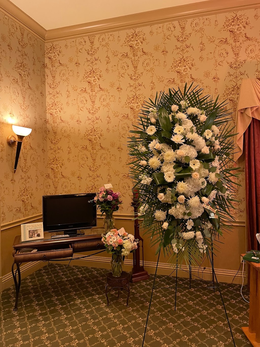 Charles G Schmitt Funeral Home | 3863 Merrick Rd, Seaford, NY 11783 | Phone: (516) 786-4006