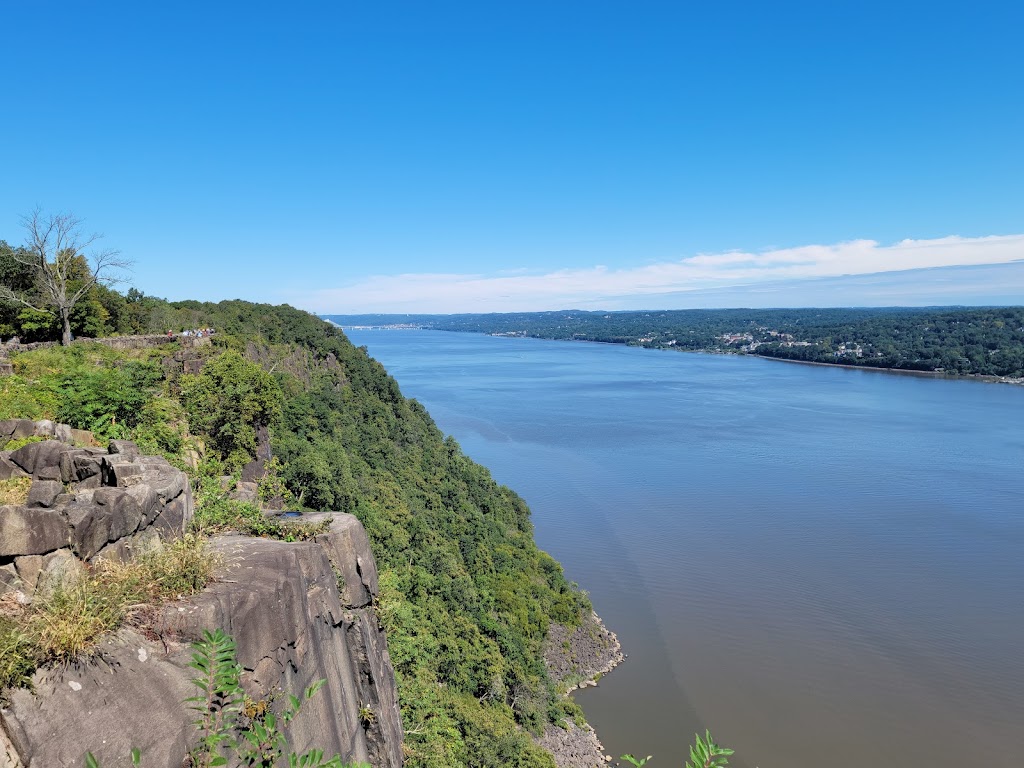 State Line Lookout, Palisades Interstate Park Commission | State Line Lookout, Closter, NJ 07624 | Phone: (201) 750-0465