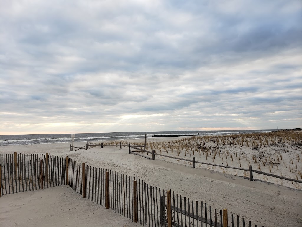 Beach Burger | Boardwalk @, Grand Blvd, Long Beach, NY 11561 | Phone: (516) 431-8800