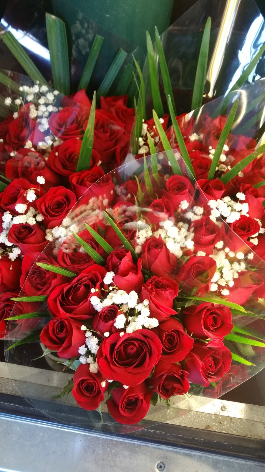 Garcias Flower Shop | 985 E Main St, Stamford, CT 06902 | Phone: (203) 316-0499