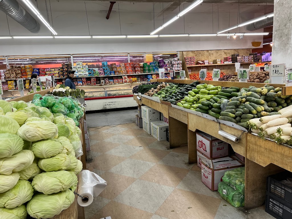 IOG Supermarket | 19525 69th Ave, Queens, NY 11365 | Phone: (929) 335-0322