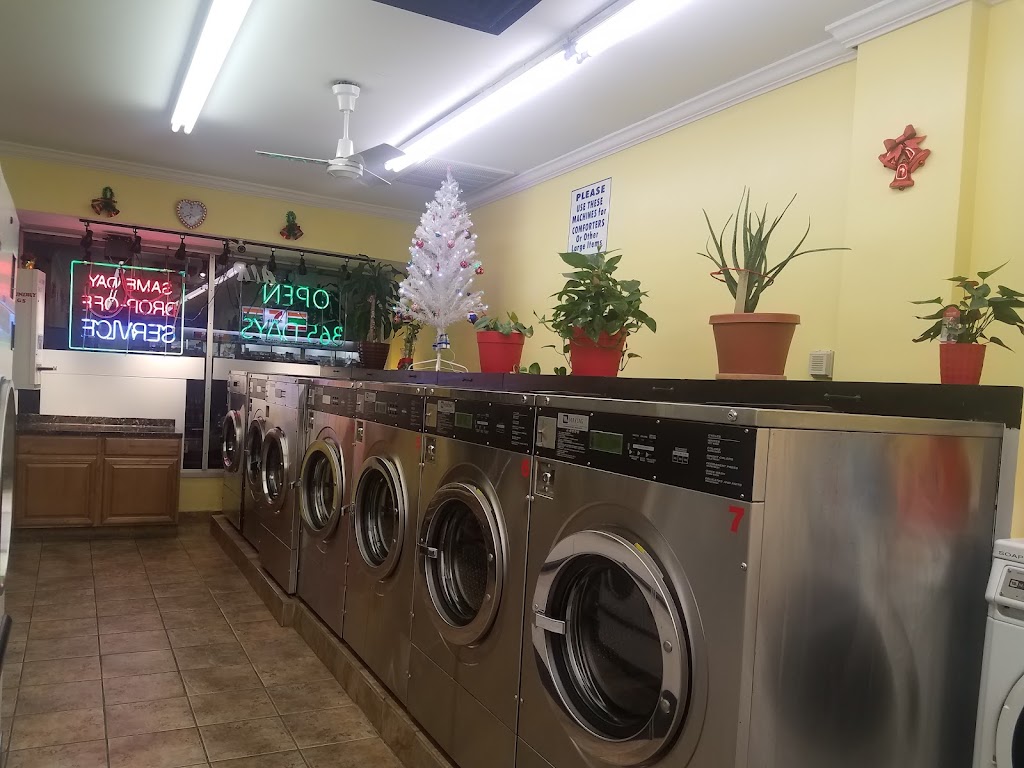 Carchi express laundromat | 283 Main St, New Milford, NJ 07646 | Phone: (201) 483-9314