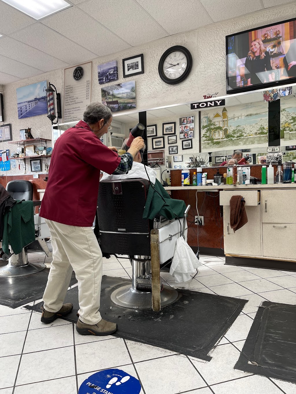 Palace Barber Shop | 107 Main St, Port Washington, NY 11050 | Phone: (516) 883-4055