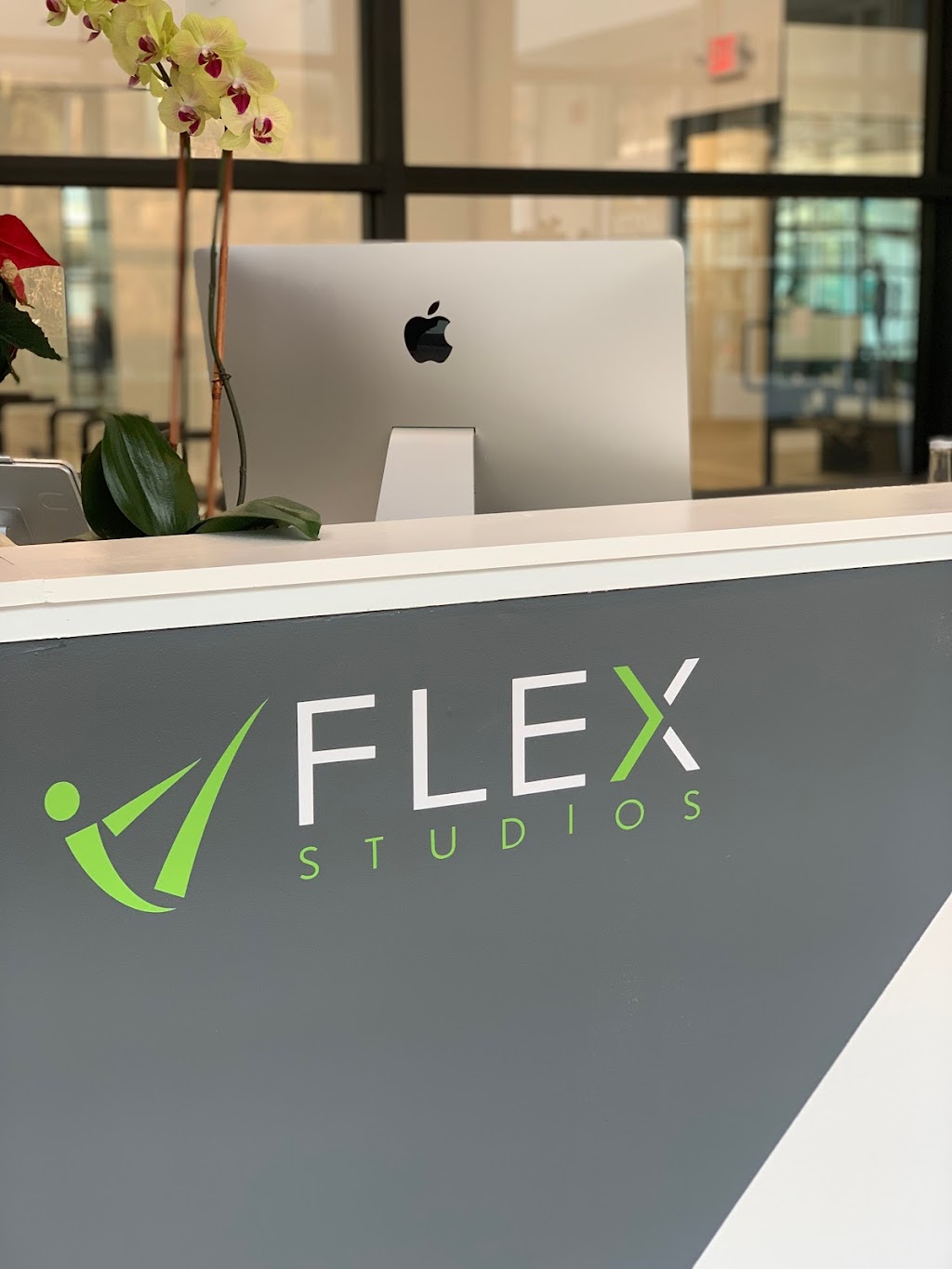 FLEX Studios Woodbury | 110 Woodbury Rd, Woodbury, NY 11797 | Phone: (516) 224-4179