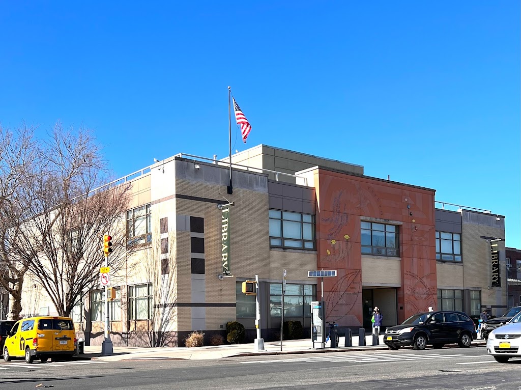 Queens Public Library at Long Island City | 37-44 21st St, Long Island City, NY 11101 | Phone: (718) 752-3700