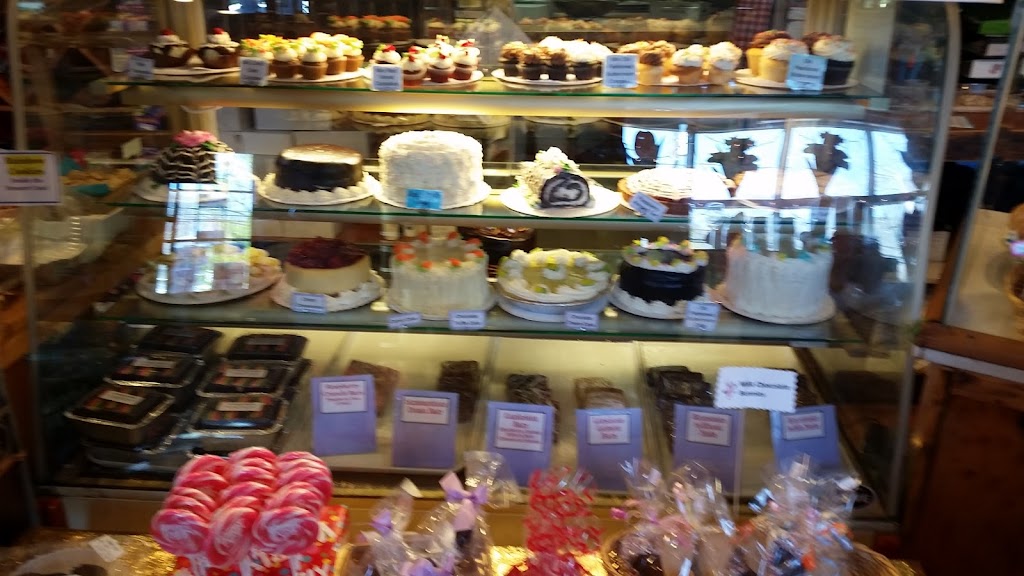 Loafers Bakery & Gourmet Shoppe | 175 Birch Hill Rd, Locust Valley, NY 11560 | Phone: (516) 759-9464