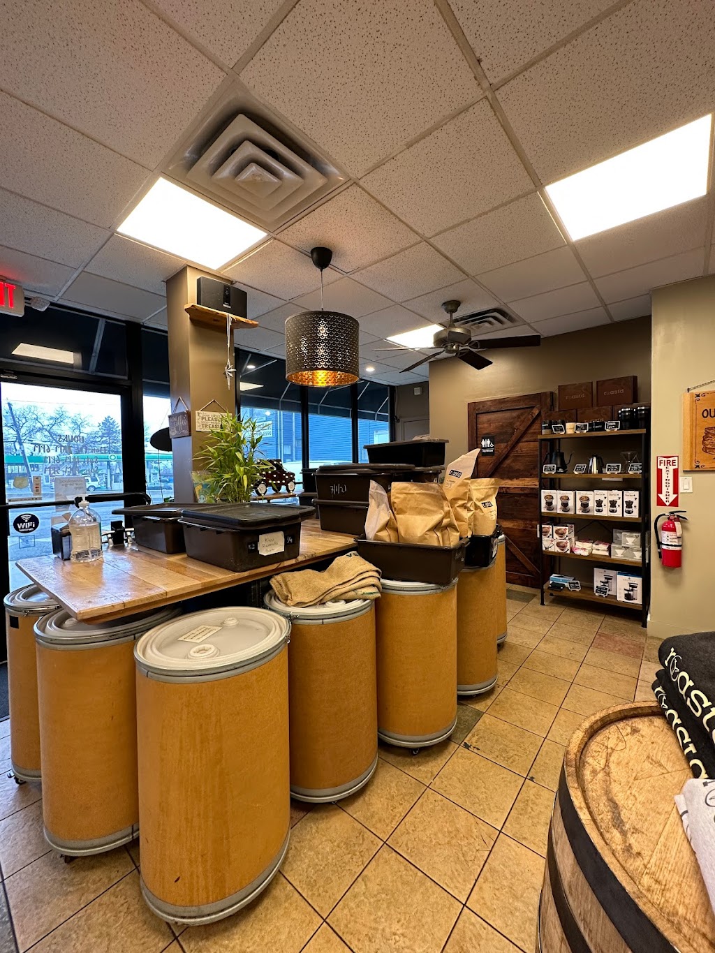 Roastd Coffee - Fort Lee | 1666 Bergen Blvd, Fort Lee, NJ 07024 | Phone: (201) 482-4678