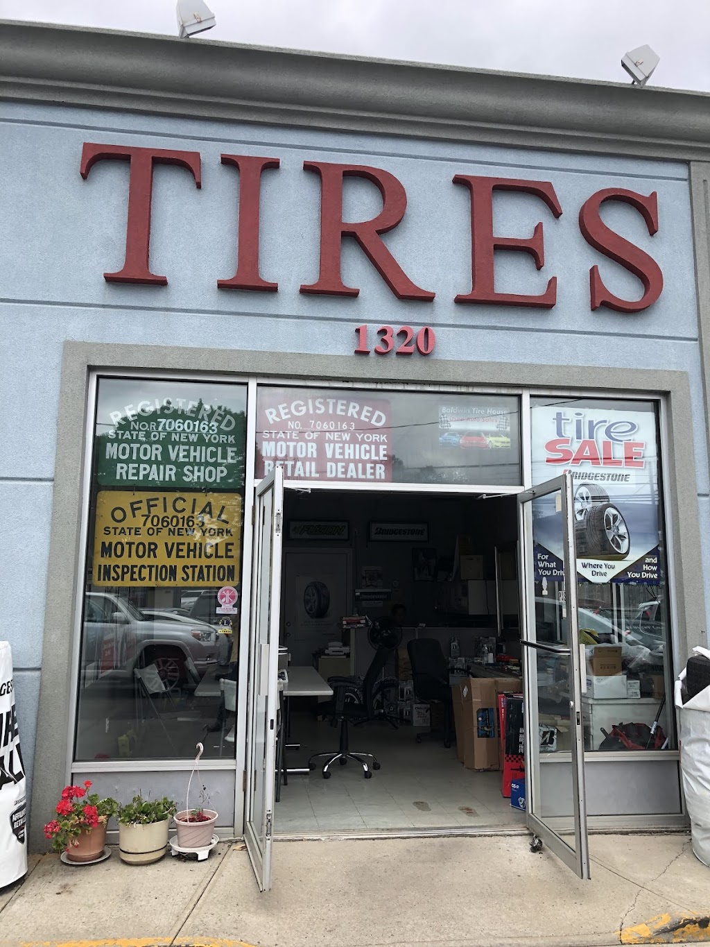 Baldwin Tire Center Inc | 1320 Grand Ave, Baldwin, NY 11510 | Phone: (516) 223-2700