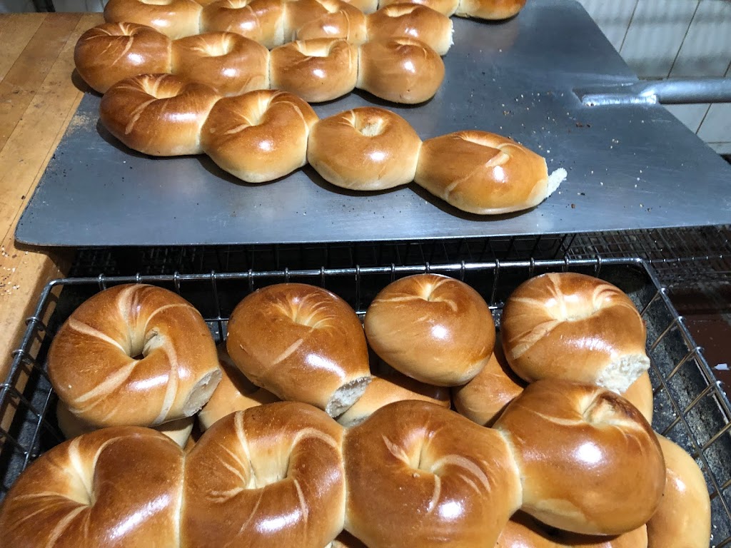 Whitestone Bagel Factory | 24-17 149th St, Queens, NY 11357 | Phone: (718) 762-7700